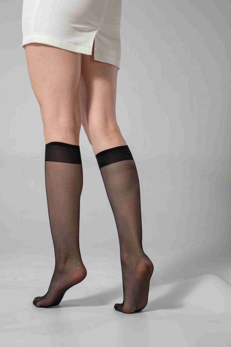 Lady's Sheer Knee High Stockin7
